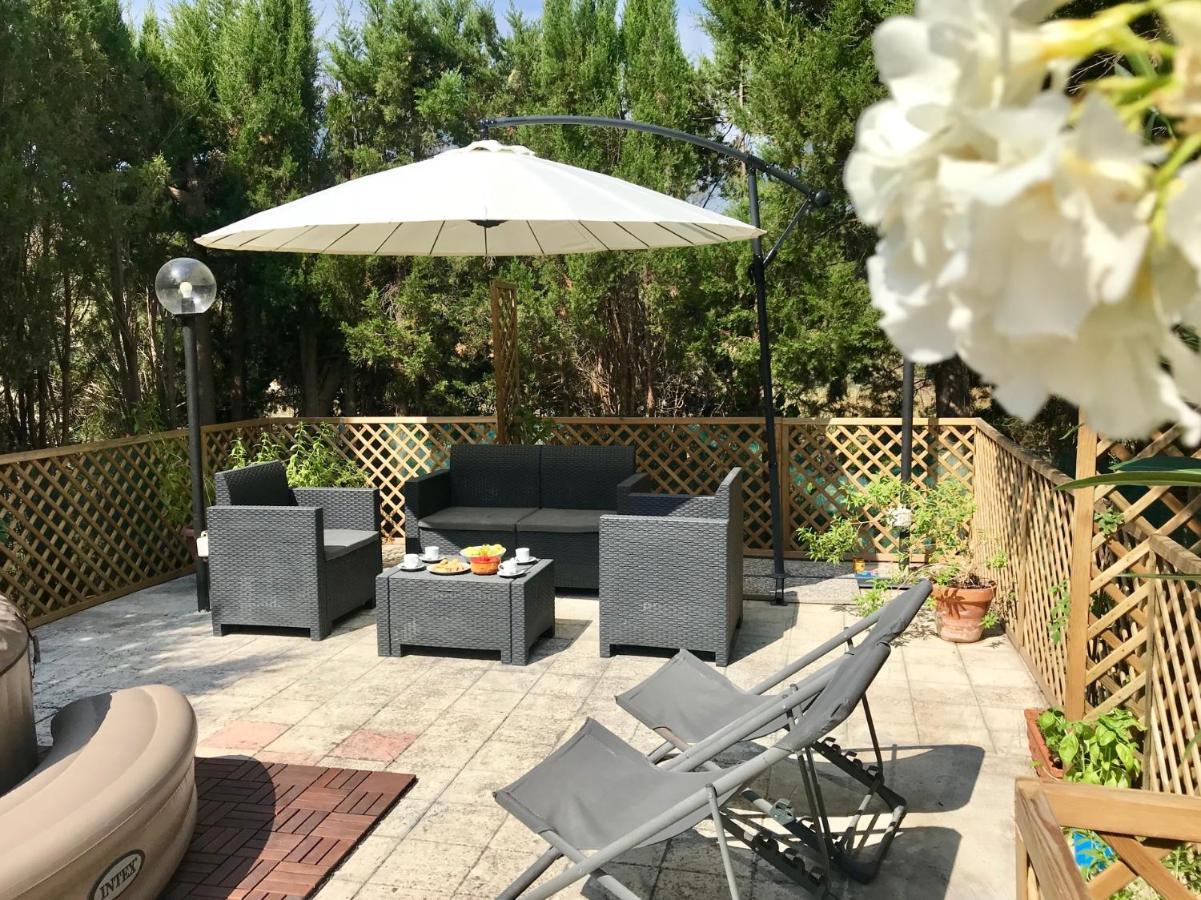 La Casa Di Julia Apartment Lecce Ngoại thất bức ảnh